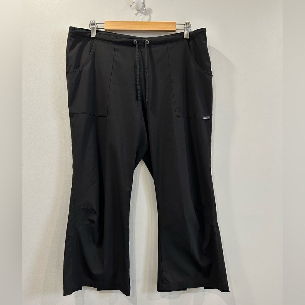 Patagonia Open Hem Wide Leg  Women Black Pant